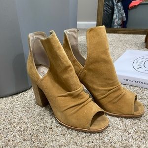 Kristin Cavallari by Chinese Laundry